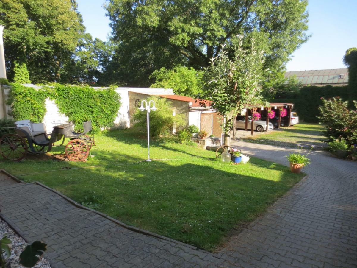 Haus Gruenderzeit Διαμέρισμα Görlitz Δωμάτιο φωτογραφία